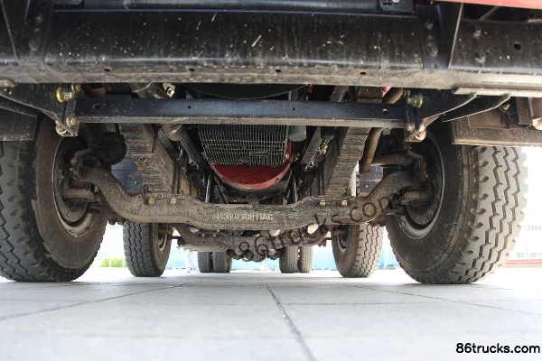 Foton AumanGTL 6 Series Heavy Truck 400 hp 8X4(12 wheels) 9.53m Livestock Carrier Chassis (1) | 86Trucks