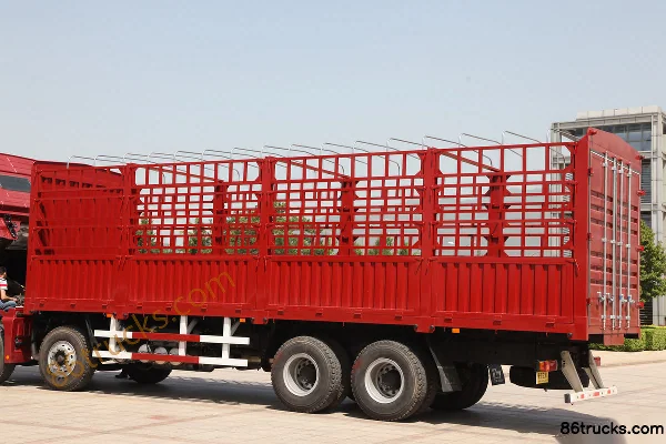 Foton AumanGTL 6 Series Heavy Truck 400 hp 8X4(12 wheels) 9.53m Livestock Carrier Body (3) | 86Trucks