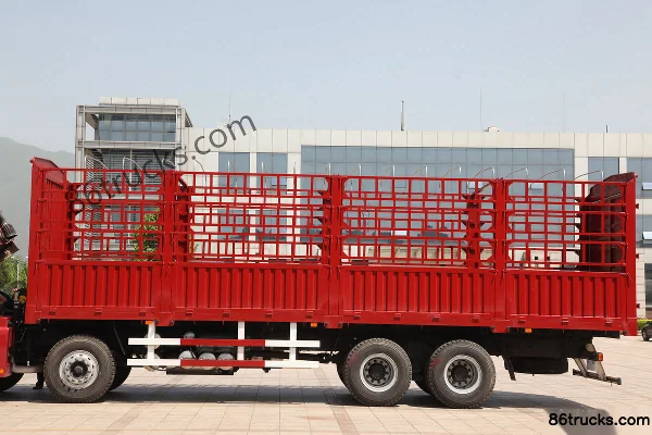 Foton AumanGTL 6 Series Heavy Truck 400 hp 8X4(12 wheels) 9.53m Livestock Carrier Body (2) | 86Trucks