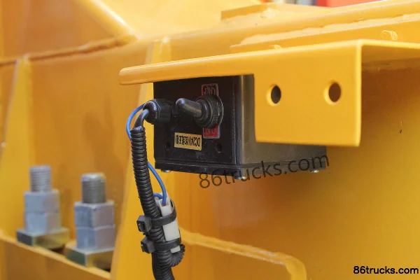 Dongfeng Commercial Vehicle Tianjin 180 hp 4X2(6 wheels) 6.3-ton Truck-Mounted Crane (Shimei Machine) Body (3) | 86Trucks