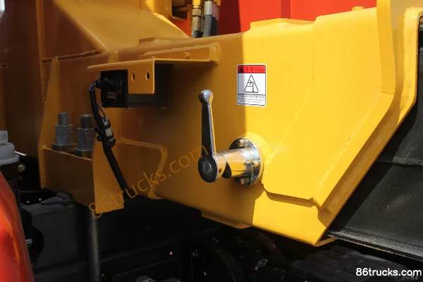 Dongfeng Commercial Vehicle Tianjin 180 hp 4X2(6 wheels) 6.3-ton Truck-Mounted Crane (Shimei Machine) Body (2) | 86Trucks