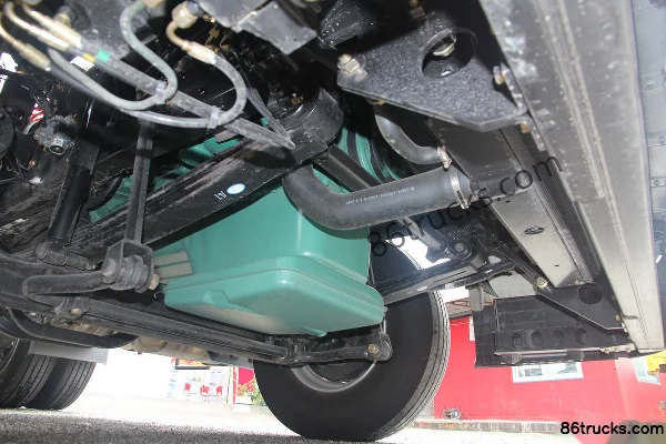 FAW Jiefang Qingdao JH6 camion lourd 420 ch 6X4(10 roues) tracteur routier Châssis (2) | 86Trucks