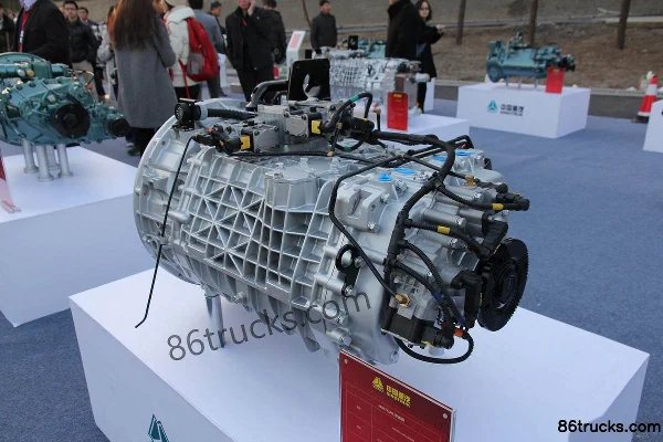 Sinotruk HW20716ACL 16-speed AMT automatic transmission Exterior