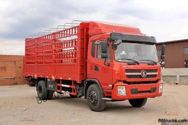 SHACMAN Commercial Vehicle Xuande X6 Medium Truck Lightweight Version 220 hp 4X2(6 wheels) 6.75m Stake Truck (MAN Rear A