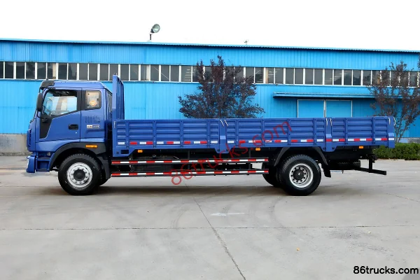 Foton Ruivo Medium Truck 180hp 4X2(6 wheels) 6.7m Flatbed Cargo Truck Exterior (3) | 86Trucks
