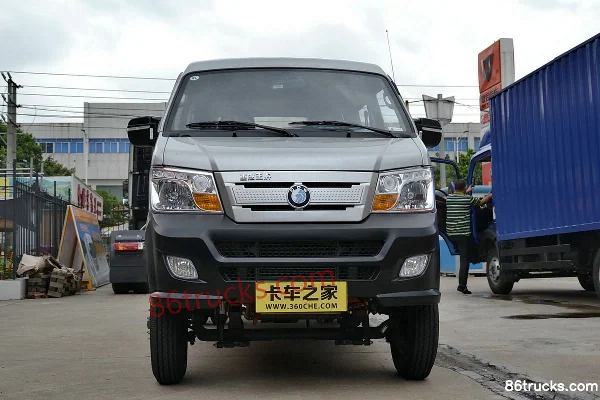 Sinotruk Wangpai W1 1,8 L 62 ch 4X2(6 roues) diesel 2,5 m plateau à ridelles double cabine micro camion Extérieur (2) | 86Trucks