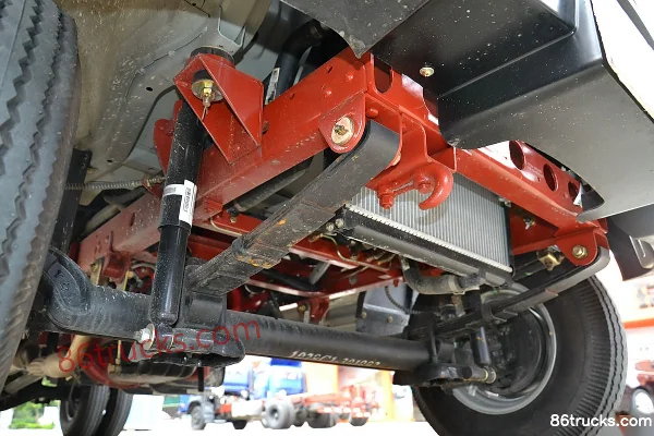 Sinotruk Wangpai W1 1,8 L 62 ch 4X2(6 roues) diesel 2,5 m plateau à ridelles double cabine micro camion Châssis (1) | 86Trucks