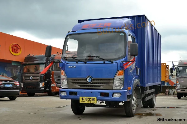 Sinotruk Wangpai 7 Series 129 hp 4X2(6 wheels) 4.1m Single Row Van Light Truck Exterior (3) | 86Trucks