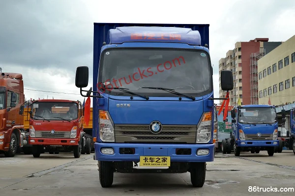 Sinotruk Wangpai 7 Series 129 hp 4X2(6 wheels) 4.1m Single Row Van Light Truck Exterior (2) | 86Trucks