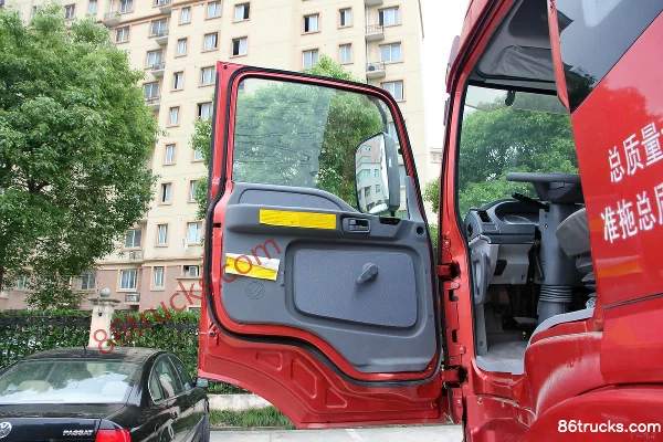 Foton AumanETX 5 Series Heavy Truck 300 hp 4X2(6 wheels) Tractor Truck Cab (2) | 86Trucks