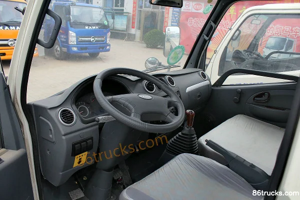 Kama Fulaika 87hp 4X2(6 wheels) 3.7m single-row flatbed light truck Cab (2) | 86Trucks