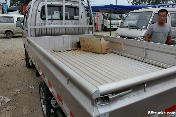 Kama Ruiling 1.1L 60 ch 4X2(6 roues) essence 2,2 m double rangée camion plateau micro Carrosserie (1) | 86Trucks