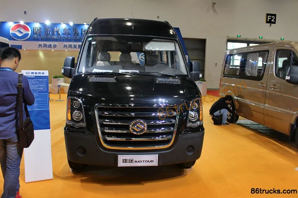 Huanghai Auto Ruitou 148 ch camion fourgon fermé Extérieur (2) | 86Trucks