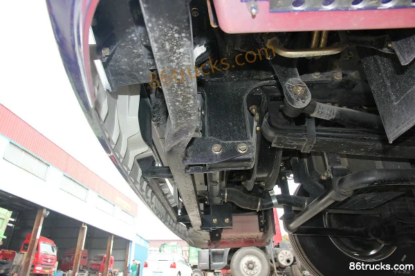 Foton AumanGTL Base 380hp 4X2(6 wheels) Tractor Truck (China VI) Chassis (3) | 86Trucks