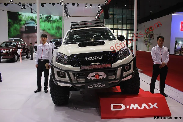 Jiangxi Isuzu D-MAX Super Deluxe 2.5L diesel 4WD double cab pickup (3) | 86Trucks