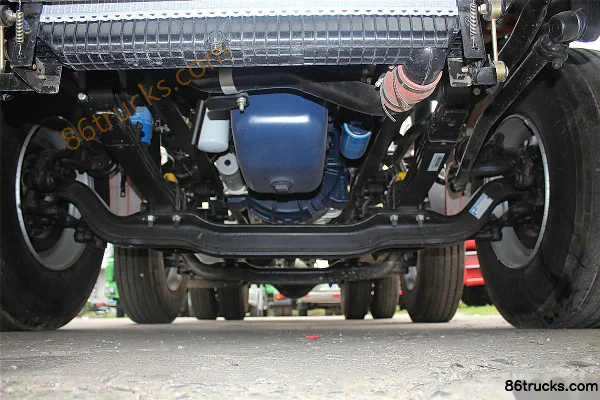 SHACMAN Delong New M3000 310 hp 6X2(8 wheels) Tractor Truck Chassis (1) | 86Trucks