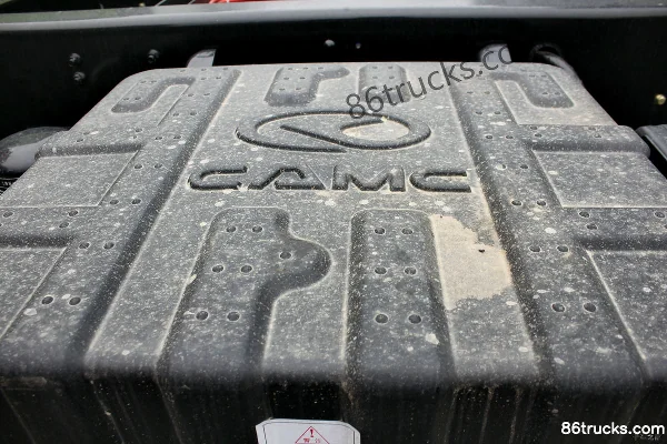 Hualing Zhi Xing tracteur routier 336 ch 6X2(8 roues) Châssis (3) | 86Trucks