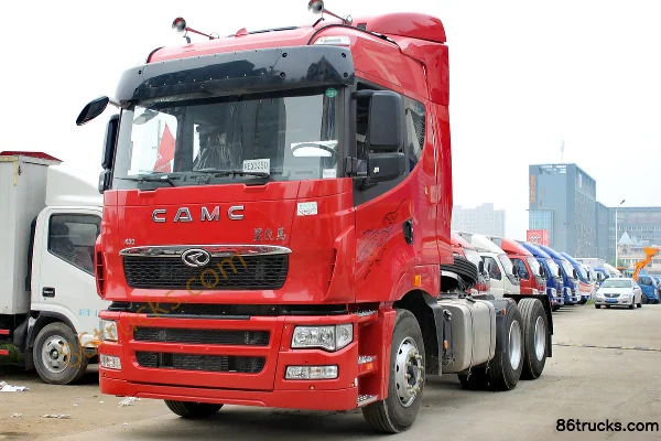 Hualing Xing Kama Heavy Truck 430 hp 6X4(10 wheels) Dangerous Goods Tractor Truck Exterior (3) | 86Trucks