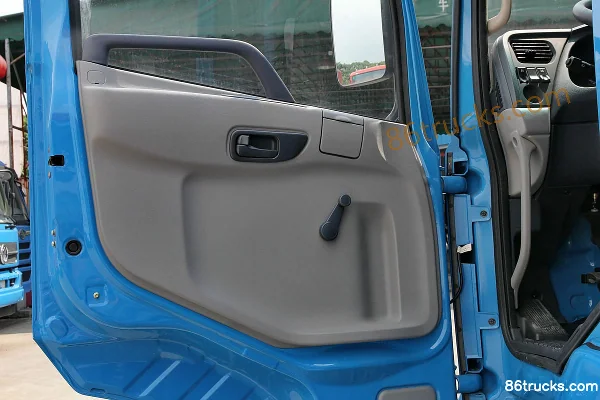 Dongfeng Commercial Vehicle Tianjin Medium Truck 180 hp 4X2(6 wheels) 6.75m Cargo Truck Chassis Cab (3) | 86Trucks