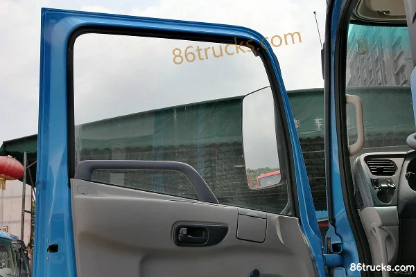 Dongfeng Commercial Vehicle Tianjin Medium Truck 180 hp 4X2(6 wheels) 6.75m Cargo Truck Chassis Cab (2) | 86Trucks