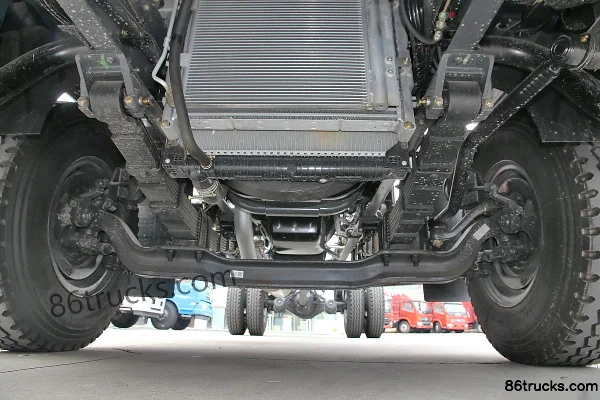 Dongfeng Commercial Vehicle Tianjin Medium Truck 180 hp 4X2(6 wheels) 6.75m Cargo Truck Chassis (1) | 86Trucks