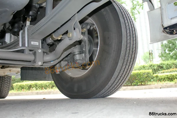 Sinotruk Sitrak C7H Heavy Truck 440 hp 6X2R Tractor Truck (ZZ4256V323HD1/U7GB-A) Chassis (2) | 86Trucks