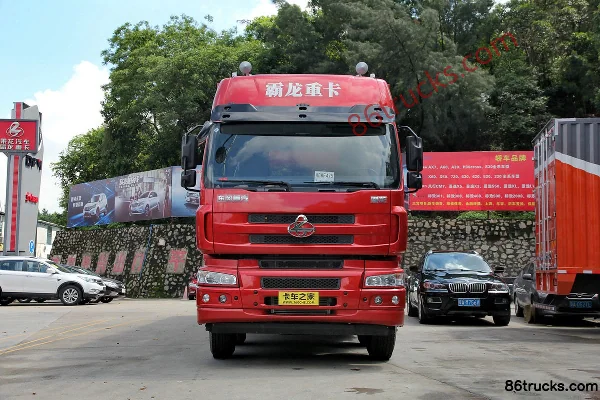 Dongfeng Liuqi Chenglong M5 heavy truck 270 hp 6X2(8 wheels) 9.6m van cargo truck Exterior (2) | 86Trucks