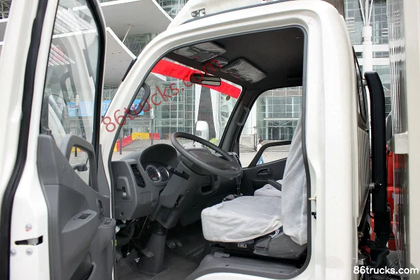 Foton Ollin TX 110 ch 4X2(6 roues) camion léger fourgon à cabine simple 4,165 m (1) | 86Trucks