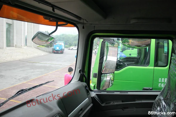 SHACMAN Delong X3000 336hp 6X4(10 wheels) 5.6m new-type dump truck Cab (3) | 86Trucks