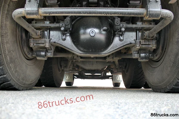 SHACMAN Delong X3000 336hp 6X4(10 wheels) 5.6m new-type dump truck Chassis (1) | 86Trucks