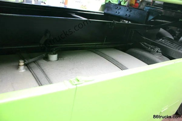 SHACMAN Delong Nouveau M3000 310 ch 6X4(10 roues) 5,6 m Camion benne Cabine (2) | 86Trucks