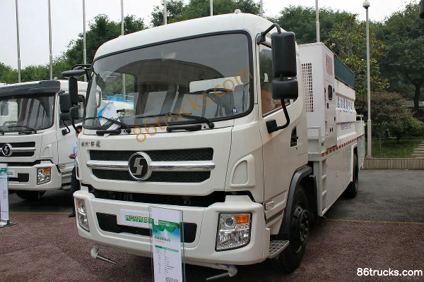 SHACMAN Baohua Xuande 160 hp 4X2(6 wheels) Dust Removal Truck Exterior (2) | 86Trucks