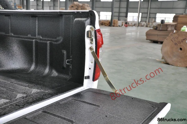 Karry Jetfox Fortune Edition 2.8L Diesel 2WD Double Row Pickup Truck Official Photos (3) | 86Trucks