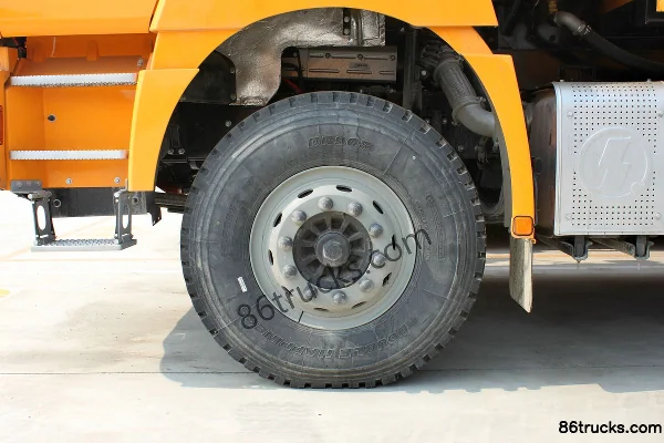 SHACMAN Delong F3000 Enhanced Version 300 hp 6X4(10 wheels) Dump Truck Chassis (1) | 86Trucks