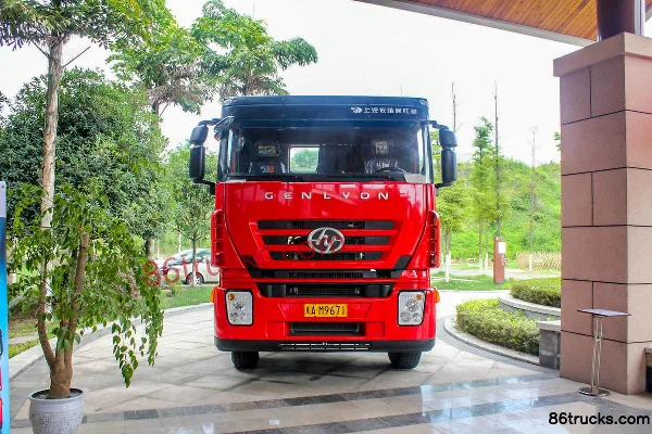 SAIC Hongyan Genlyon C100 Heavy Truck 480hp 6X4(10 wheels) Heavy Haul Tractor Truck Exterior (2) | 86Trucks