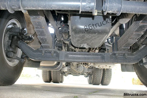 SAIC Hongyan Genlyon C100 Heavy Truck 480hp 6X4(10 wheels) Heavy Haul Tractor Truck Chassis (1) | 86Trucks