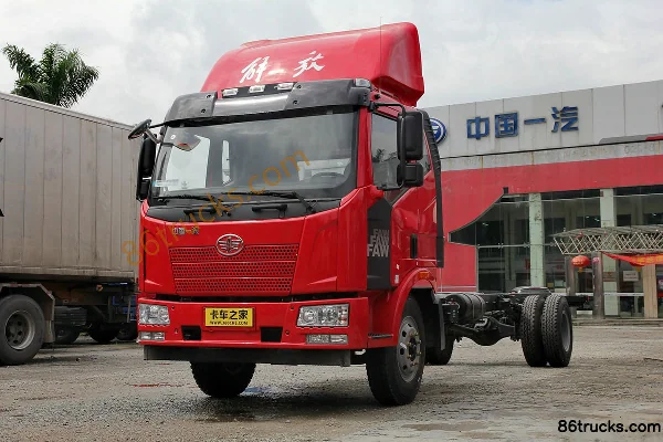FAW Jiefang J6L Medium Truck 180hp 4X2(6 wheels) 7.7m Van Cargo Truck Exterior (3) | 86Trucks