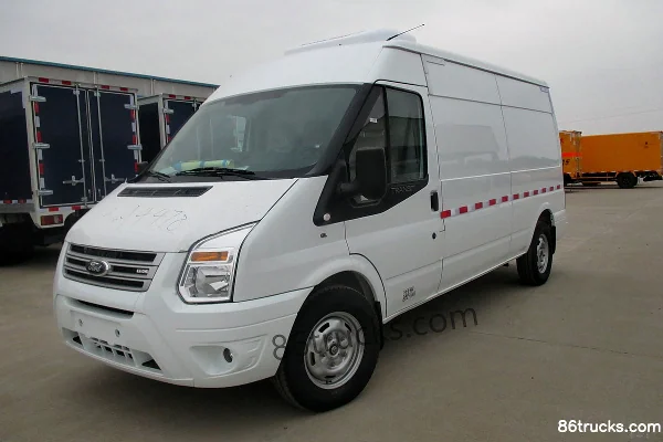 JMC New Generation Transit 140hp 4X2(6 wheels) Enclosed Refrigerated Truck Exterior (3) | 86Trucks