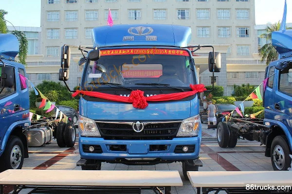 Feidi D3 Series 130hp 4X2(6 wheels) 5.7m Semi-row Stake Light Truck (Yangchai) Exterior (2) | 86Trucks
