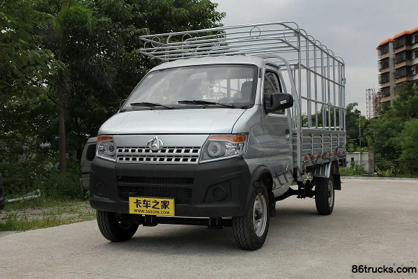 Ankai Shenqi T20 2020 Standard Edition 1.5L 116 hp 4X2(6 wheels) Gasoline 3.3m Single Row Stake Truck (China VI) Exterior (3) | 86Trucks