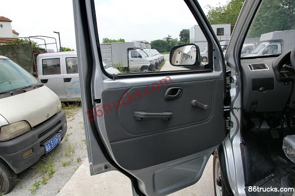 Ankai Shenqi T20 2020 Standard Edition 1.5L 116 hp 4X2(6 wheels) Gasoline 3.3m Single Row Stake Truck (China VI) Cab (2) | 86Trucks