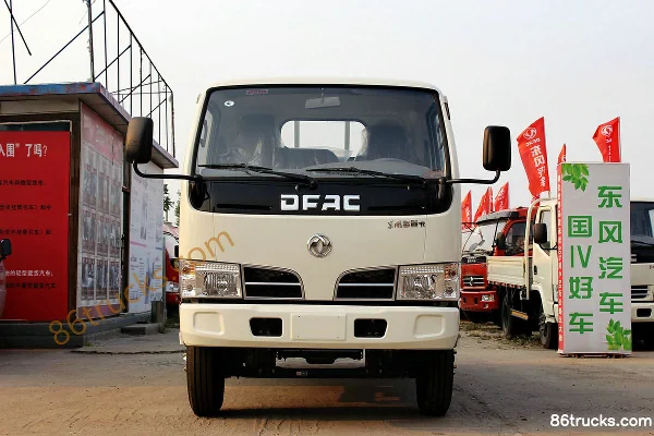 Dongfeng Duolika D6 115 hp 4X2(6 wheels) 4.15m Single Row Flatbed Light Truck Exterior (2) | 86Trucks