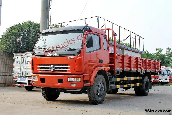 Dongfeng Duolika M 136hp 4X2(6 wheels) 5.8m crew-cab flatbed cargo truck Exterior (3) | 86Trucks