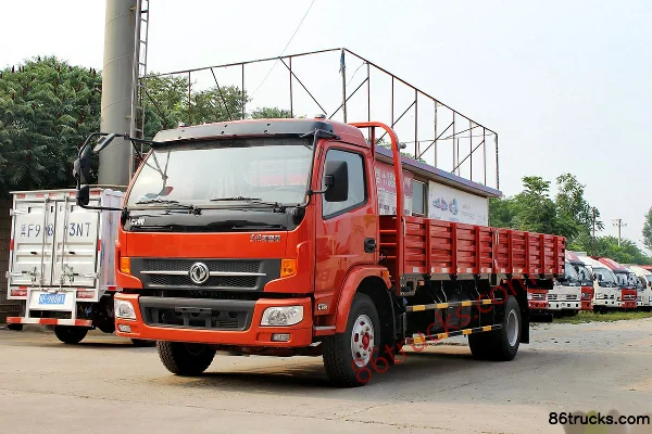Dongfeng Kaipute série C 125 ch 4X2(6 roues) camion léger plateau à ridelles simple cabine 6,2 m Extérieur (3) | 86Trucks