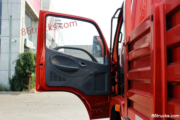 Dongfeng Kaipute série C 125 ch 4X2(6 roues) camion léger plateau à ridelles simple cabine 6,2 m (1) | 86Trucks