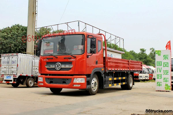 Dongfeng Duolika D9 medium truck 160 hp 4X2(6 wheels) 6.7m semi-row flatbed cargo truck (8-speed) Exterior (3) | 86Trucks