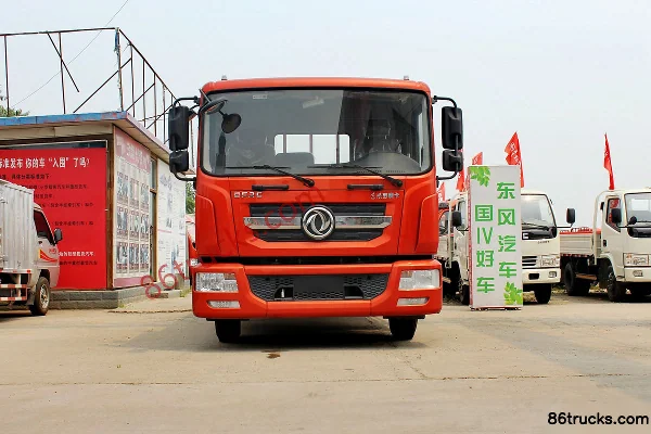 Dongfeng Duolika D9 medium truck 160 hp 4X2(6 wheels) 6.7m semi-row flatbed cargo truck (8-speed) Exterior (2) | 86Trucks