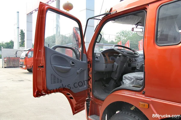 Dongfeng Duolika D8 Super Power 200 hp 4X2(6 wheels) 5.18m Crew Cab Flatbed Cargo Truck (1) | 86Trucks
