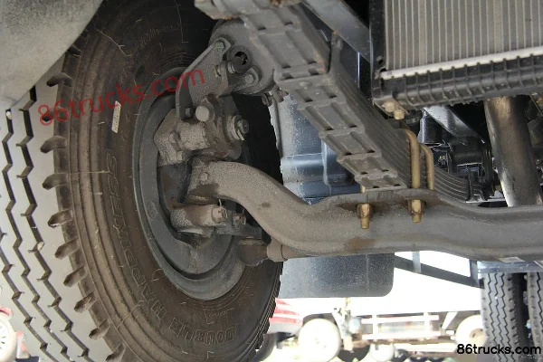 Dongfeng Duolika D8 Super Power 200 hp 4X2(6 wheels) 5.18m Crew Cab Flatbed Cargo Truck Chassis (2) | 86Trucks