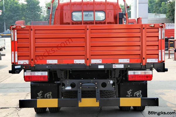 Dongfeng Duolika D8 Super Power 200 hp 4X2(6 wheels) 5.18m Crew Cab Flatbed Cargo Truck Body (3) | 86Trucks